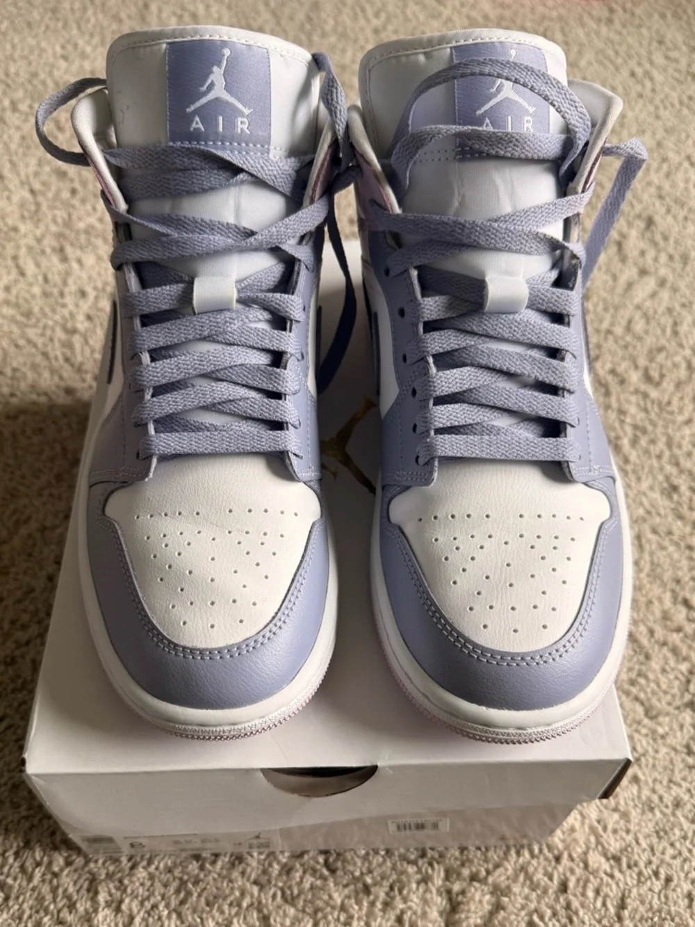 Great condition!!
Women’s Nike Air Jordan 1 Mid — Indigo Haze/Doll/White - Picture 2 of 13